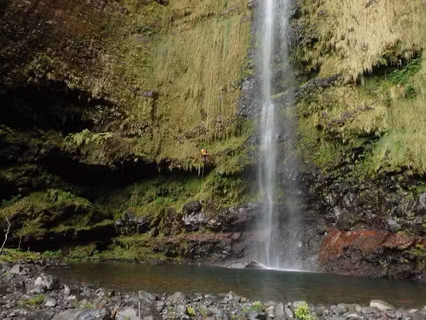 Cascata do Po&ccedil;o do Cabo da Ribeira de Santa Luzia