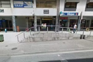 Pety Chiky – Artesanato . Fica nas traseiras da Galeria comercial da foto.